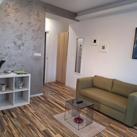 Apartments&Rooms Lorena 236 Rovinj Buitenkant foto