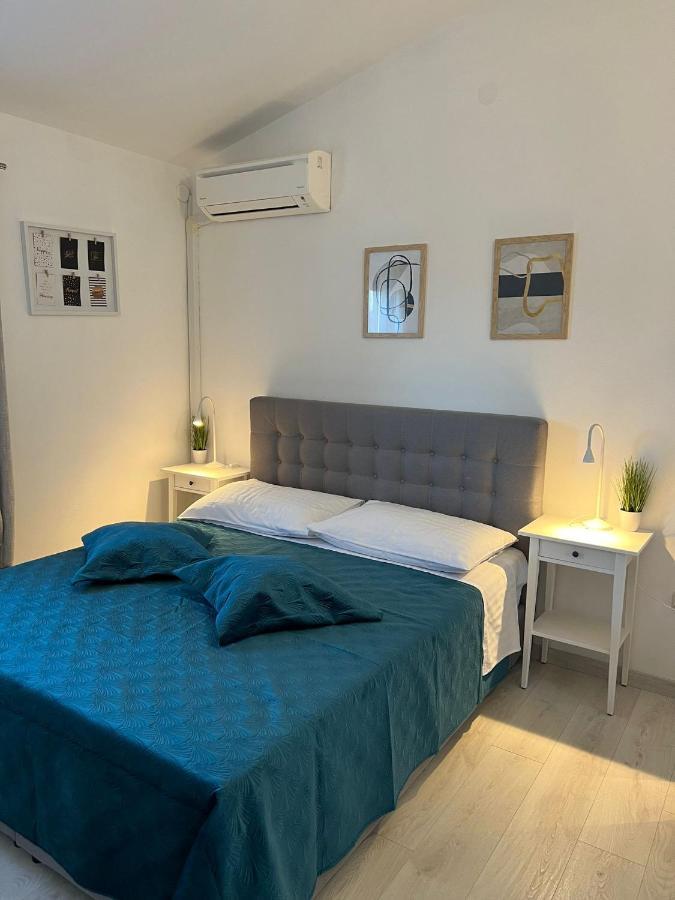Apartments&Rooms Lorena 236 Rovinj Buitenkant foto