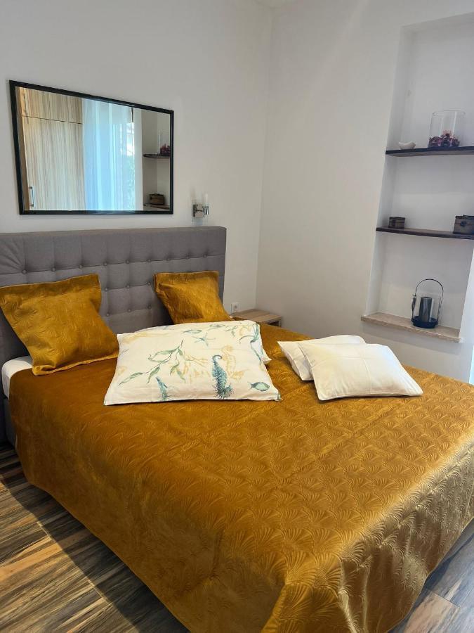 Apartments&Rooms Lorena 236 Rovinj Buitenkant foto